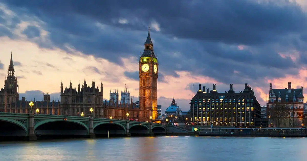 moving from australia to the uk oss worldwide movers international relocation moving to the uk from australia feature moving from australia to the uk oss worldwide movers international relocation moving to the uk from australia